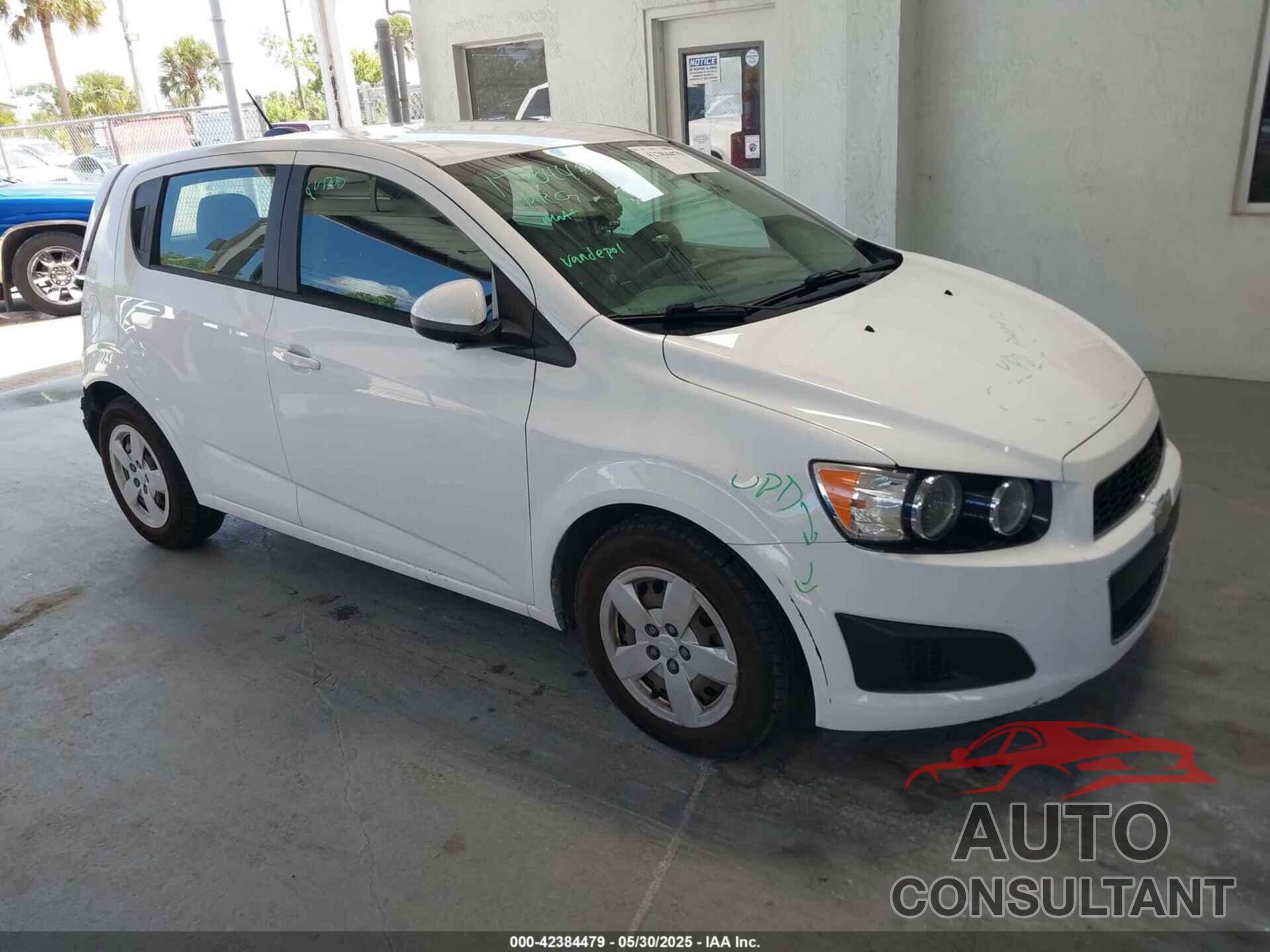 CHEVROLET SONIC 2016 - 1G1JA6SHXG4178629