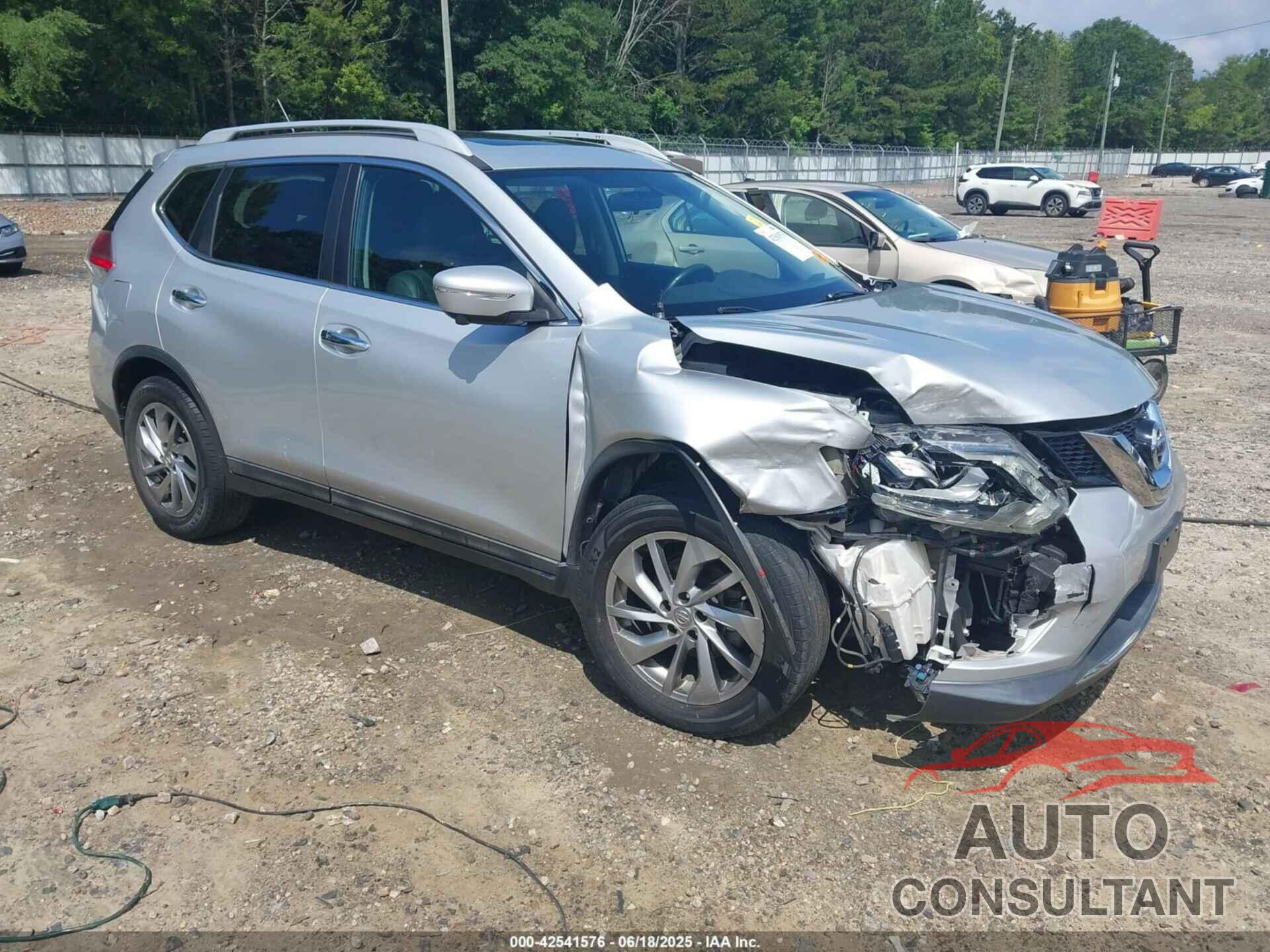 NISSAN ROGUE 2015 - 5N1AT2MT5FC788014