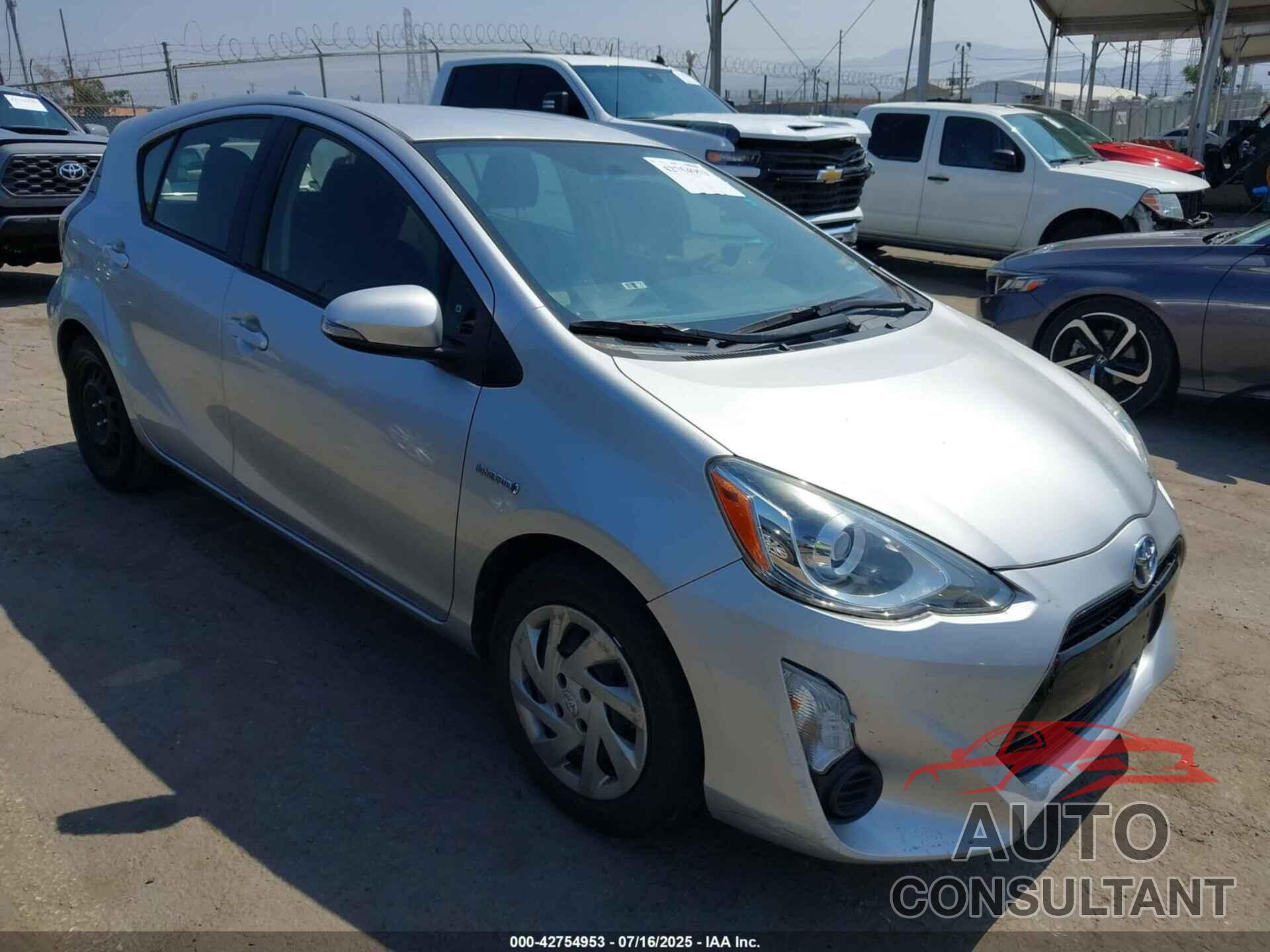 TOYOTA PRIUS C 2015 - JTDKDTB32F1577380