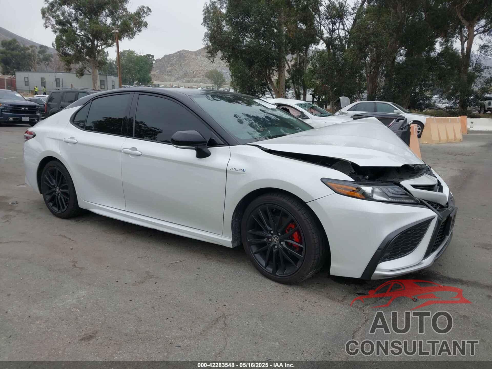 TOYOTA CAMRY 2021 - 4T1K31AK6MU020821