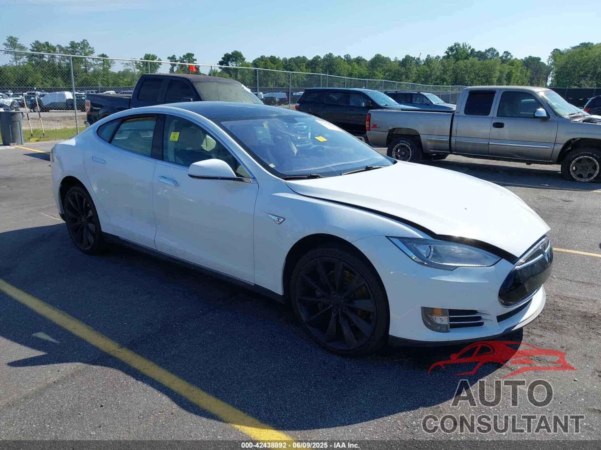 TESLA MODEL S 2013 - 5YJSA1CP1DFP06681