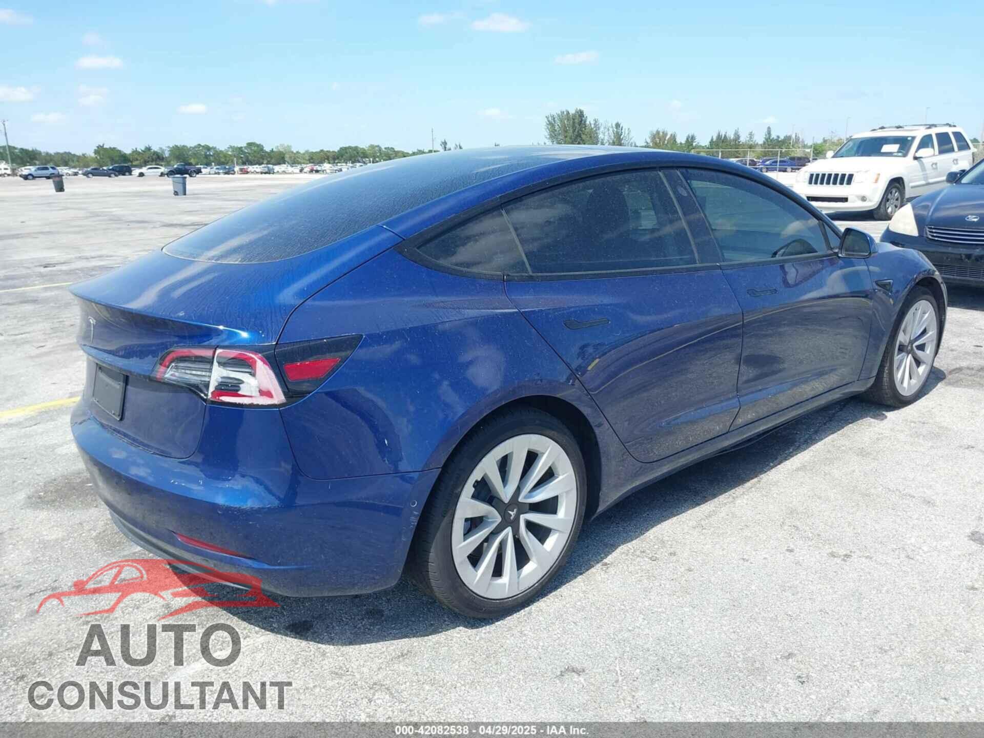 TESLA MODEL 3 2021 - 5YJ3E1EA5MF031872