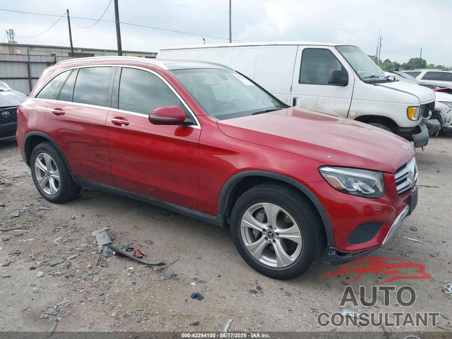 MERCEDES-BENZ GLC 300 2018 - WDC0G4KB7JV082647