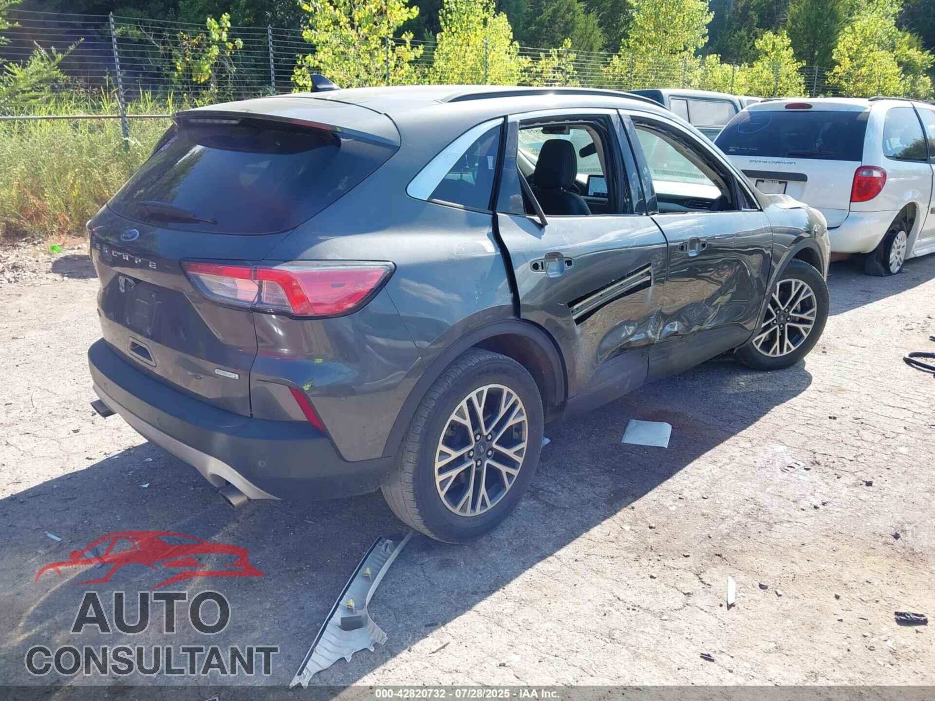 FORD ESCAPE 2020 - 1FMCU0H65LUA76218