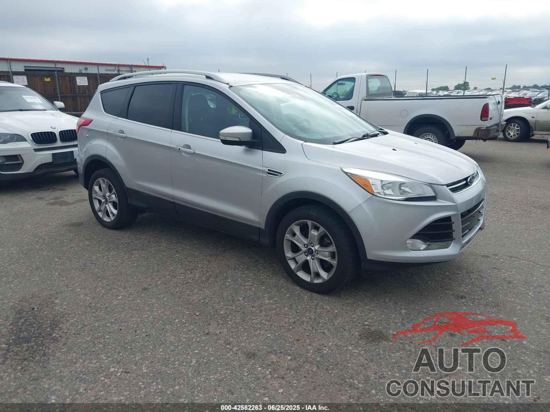 FORD ESCAPE 2016 - 1FMCU9JX3GUC86930