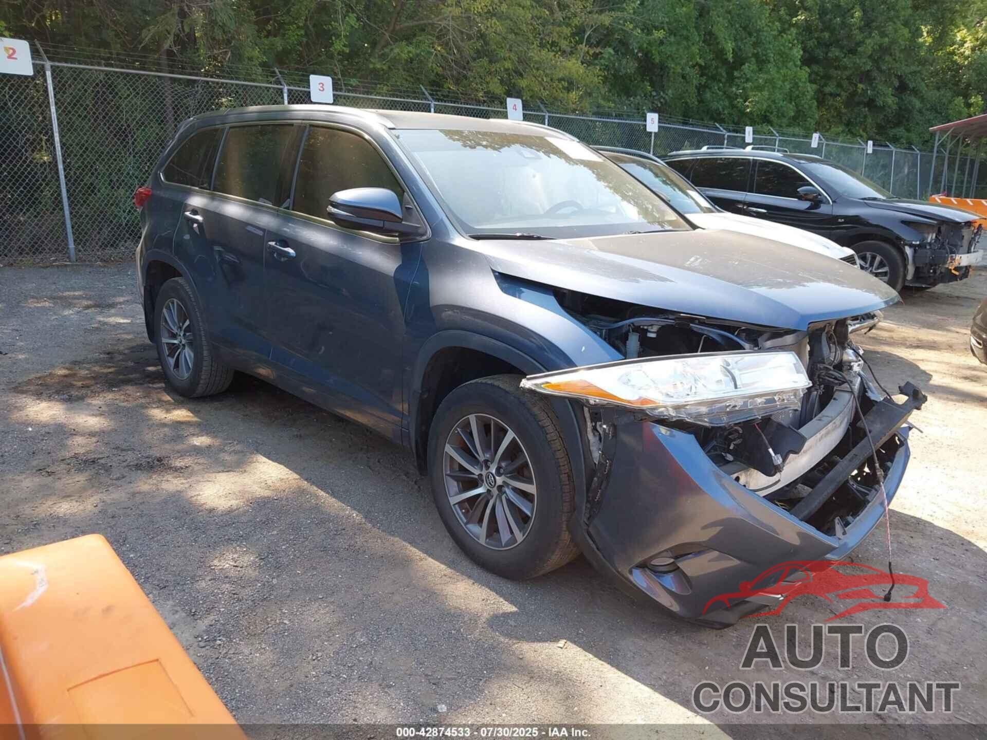 TOYOTA HIGHLANDER 2017 - 5TDJZRFH2HS507874