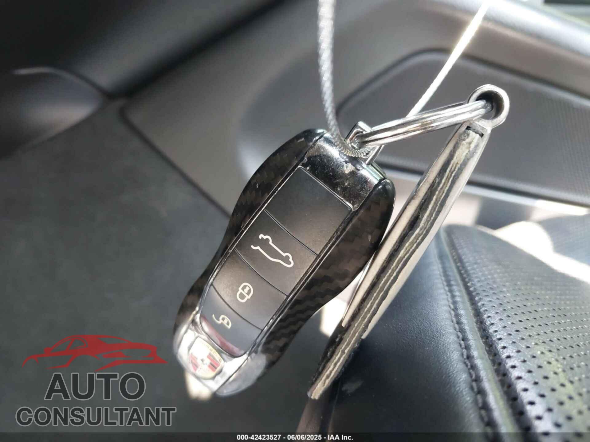 PORSCHE MACAN 2015 - WP1AB2A5XFLB63720
