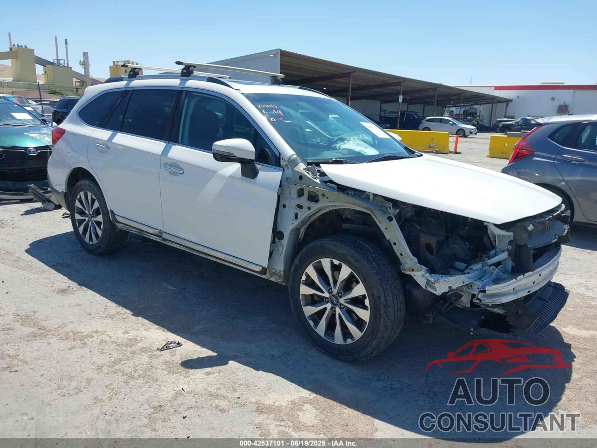 SUBARU OUTBACK 2018 - 4S4BSATC5J3302975