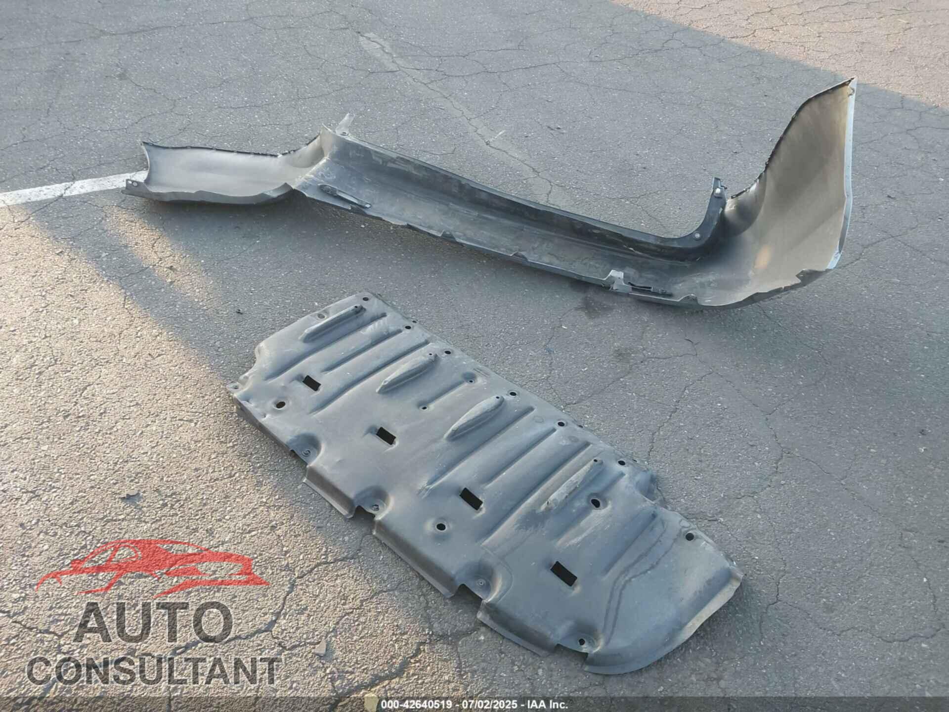 TOYOTA SIENNA 2017 - 5TDKZ3DC2HS856414