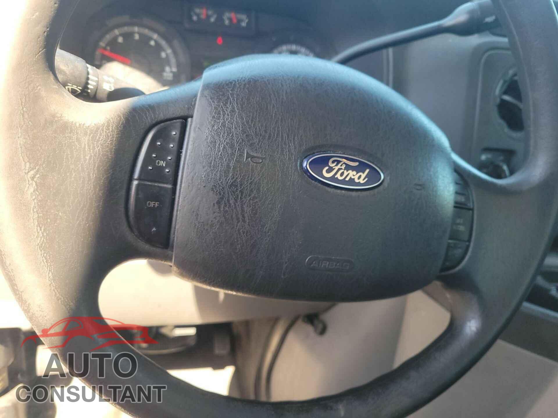 FORD ECONOLINE 2013 - 1FDXE4FL7DDB30036