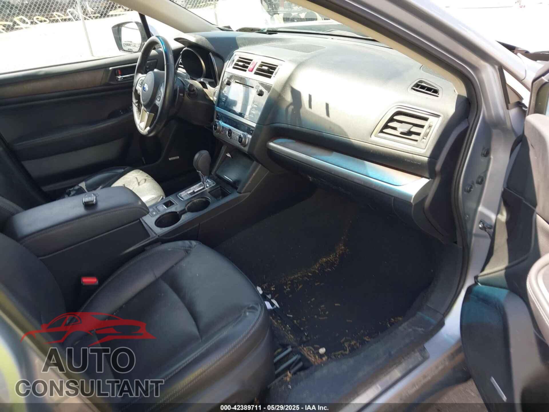 SUBARU OUTBACK 2017 - 4S4BSAKC8H3297086