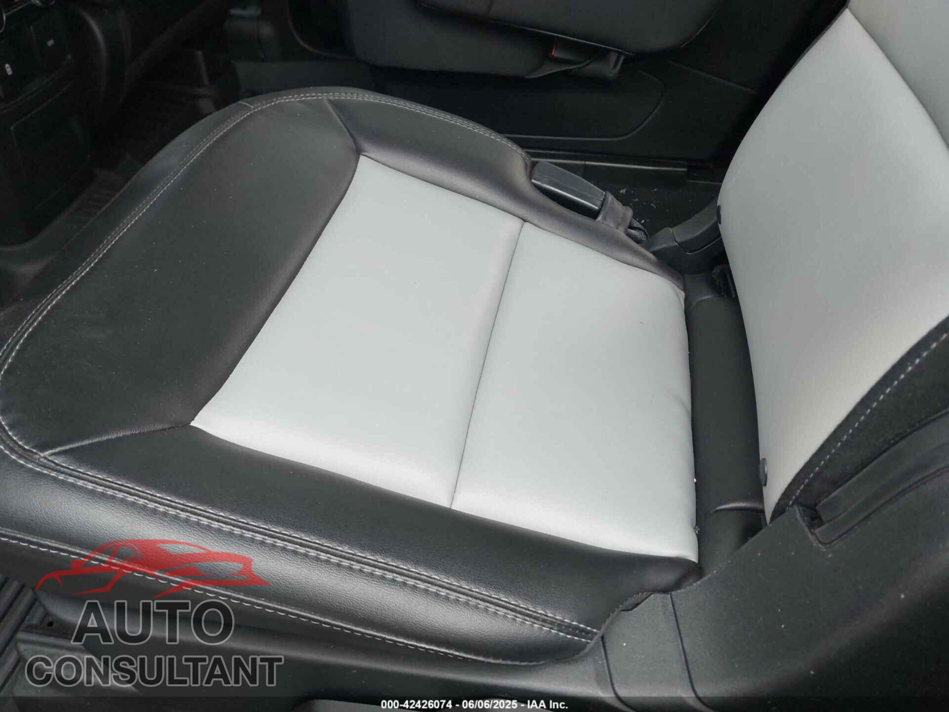 FORD EXPLORER 2022 - 1FMSK8DH5NGA23091
