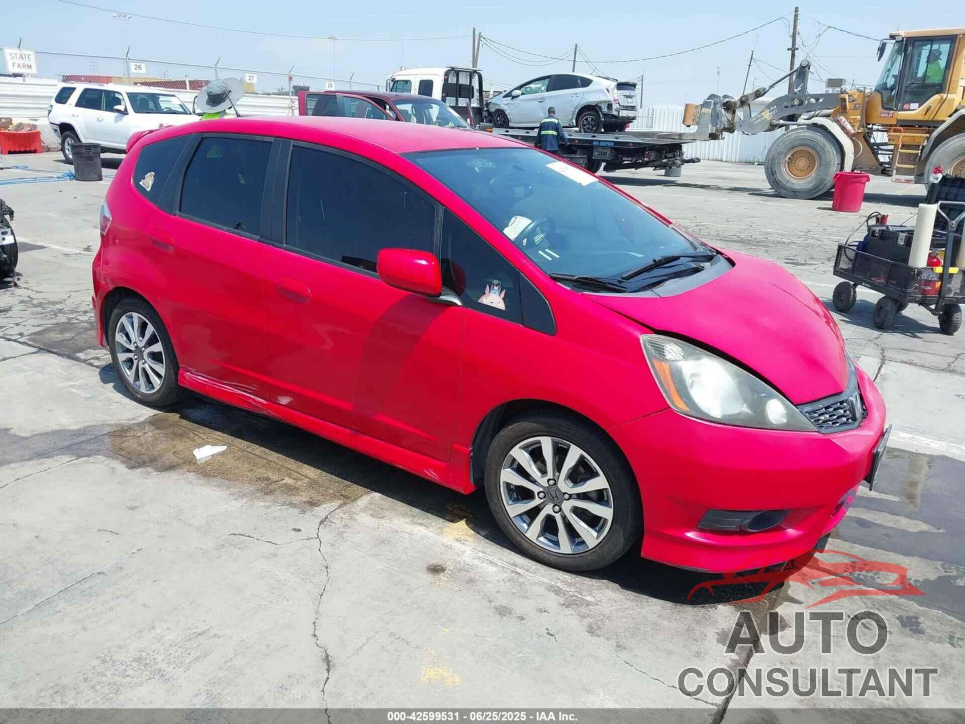 HONDA FIT 2013 - JHMGE8H52DC071265