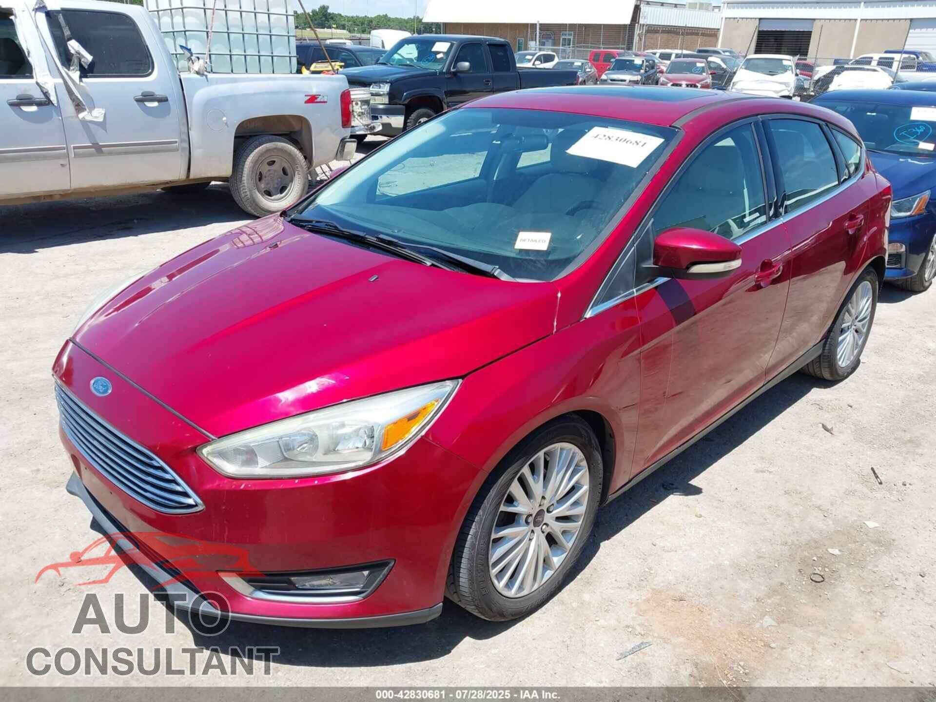 FORD FOCUS 2016 - 1FADP3N25GL321426