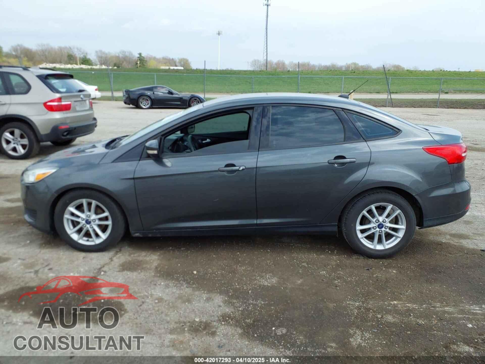 FORD FOCUS 2017 - 1FADP3F21HL270183