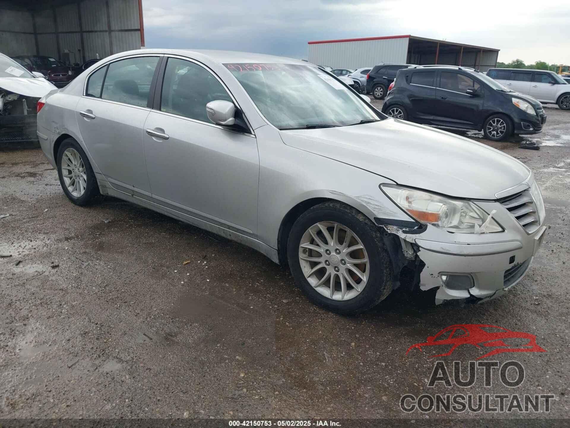 HYUNDAI GENESIS 2011 - KMHGC4DE5BU137946