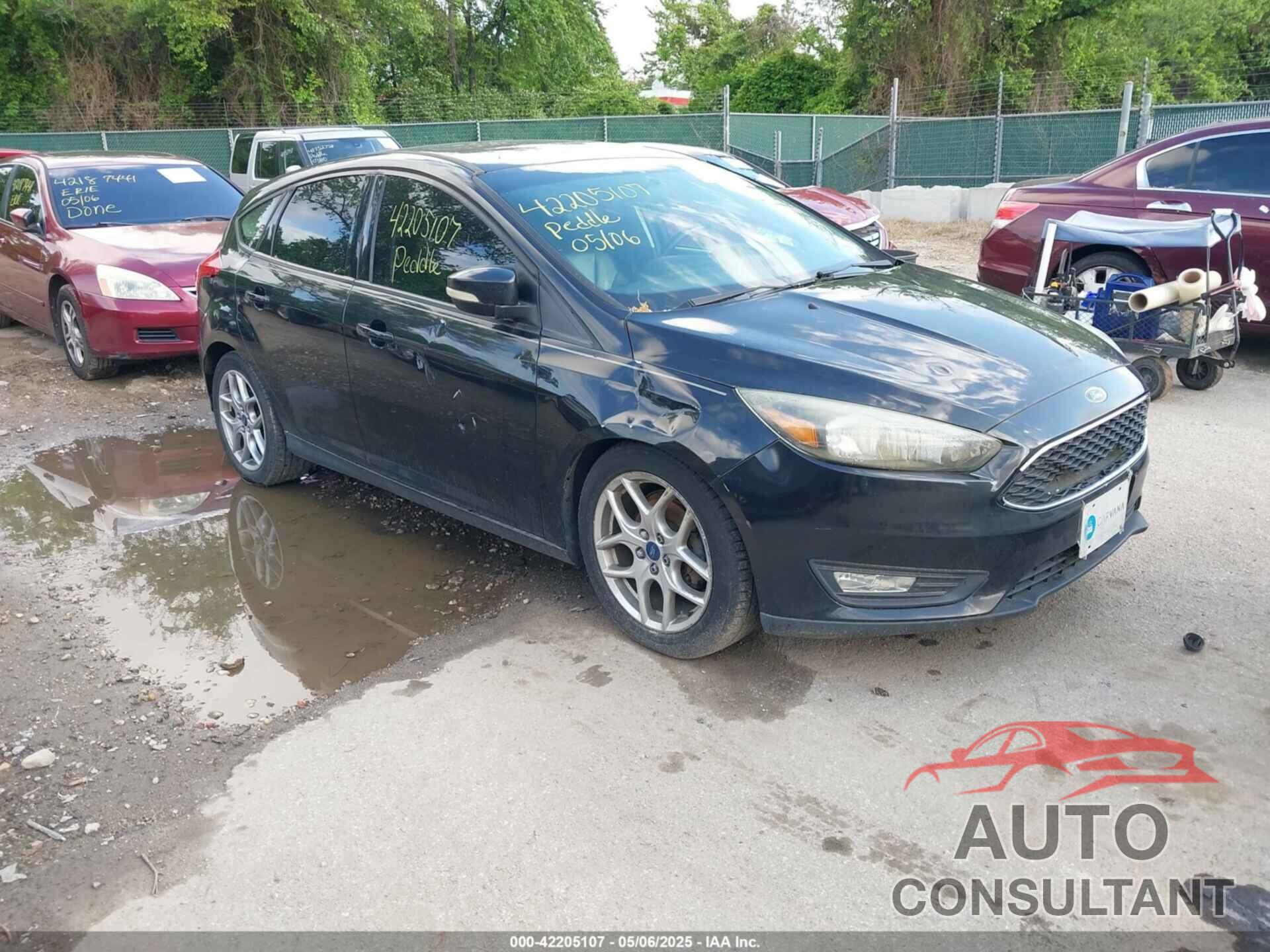 FORD FOCUS 2015 - 1FADP3K2XFL319559