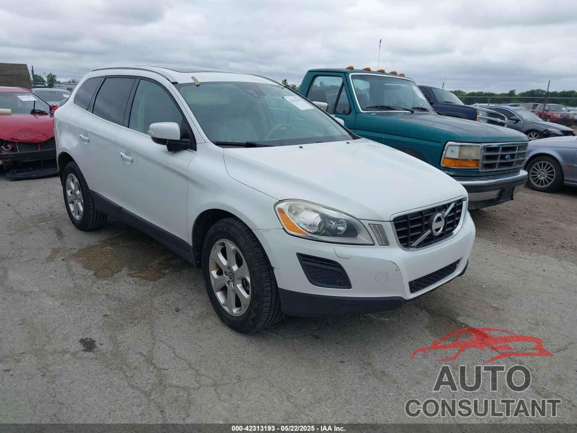 VOLVO XC60 2013 - YV4952DLXD2421434