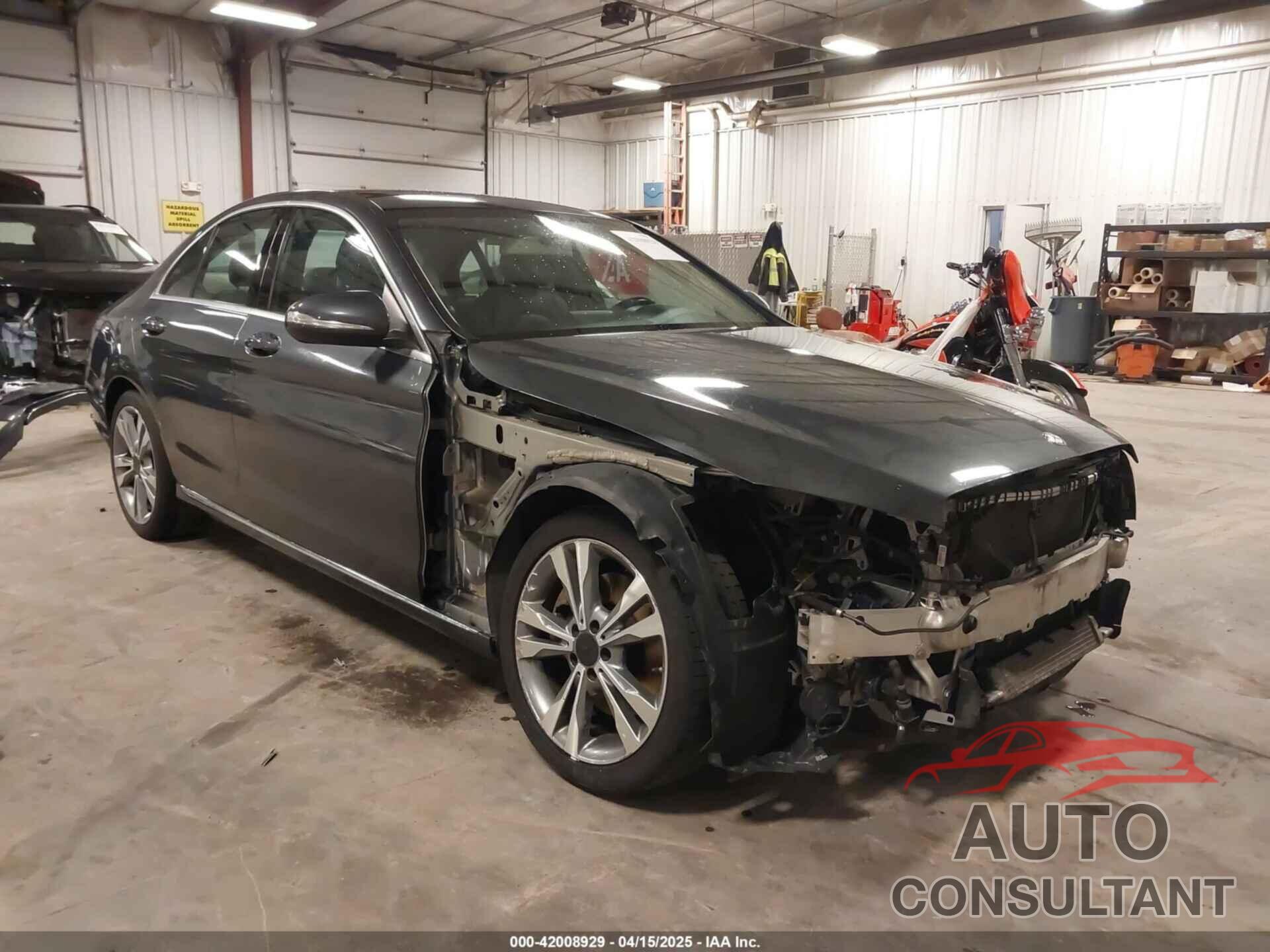 MERCEDES-BENZ C 300 2015 - 55SWF4KB4FU052139