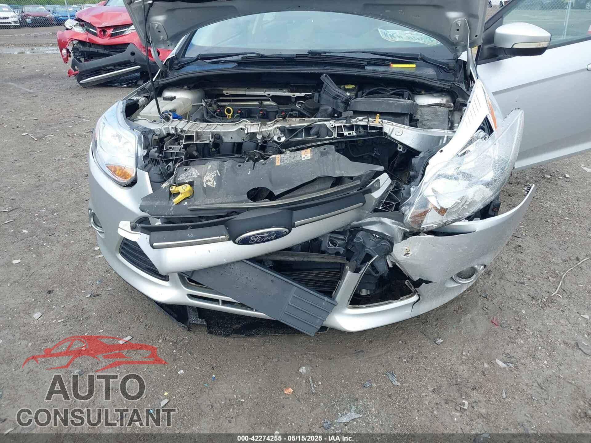FORD FOCUS 2014 - 1FADP3F29EL270041