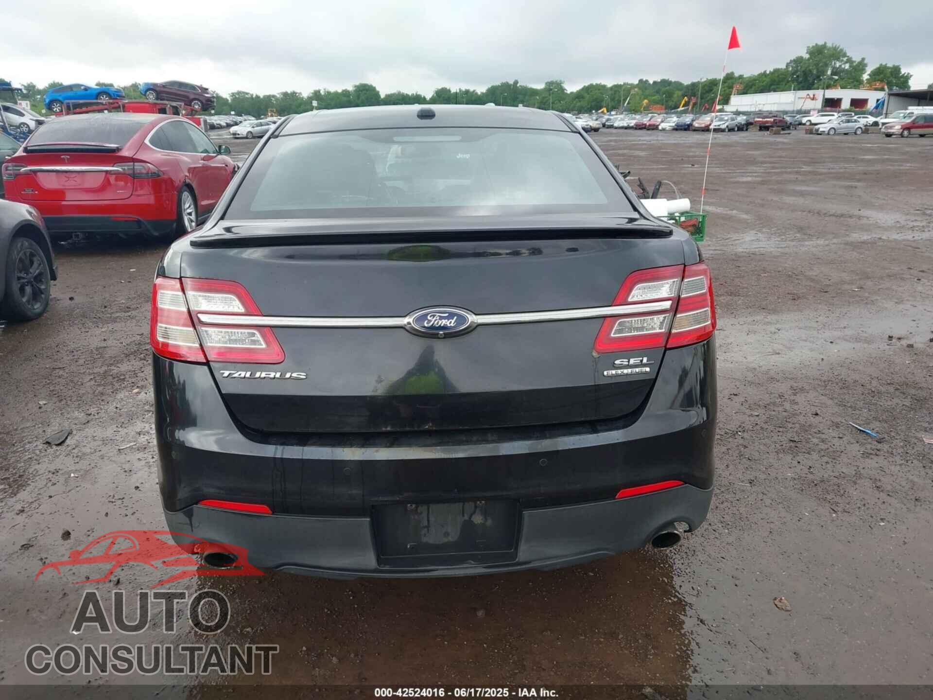 FORD TAURUS 2014 - 1FAHP2E81EG108317
