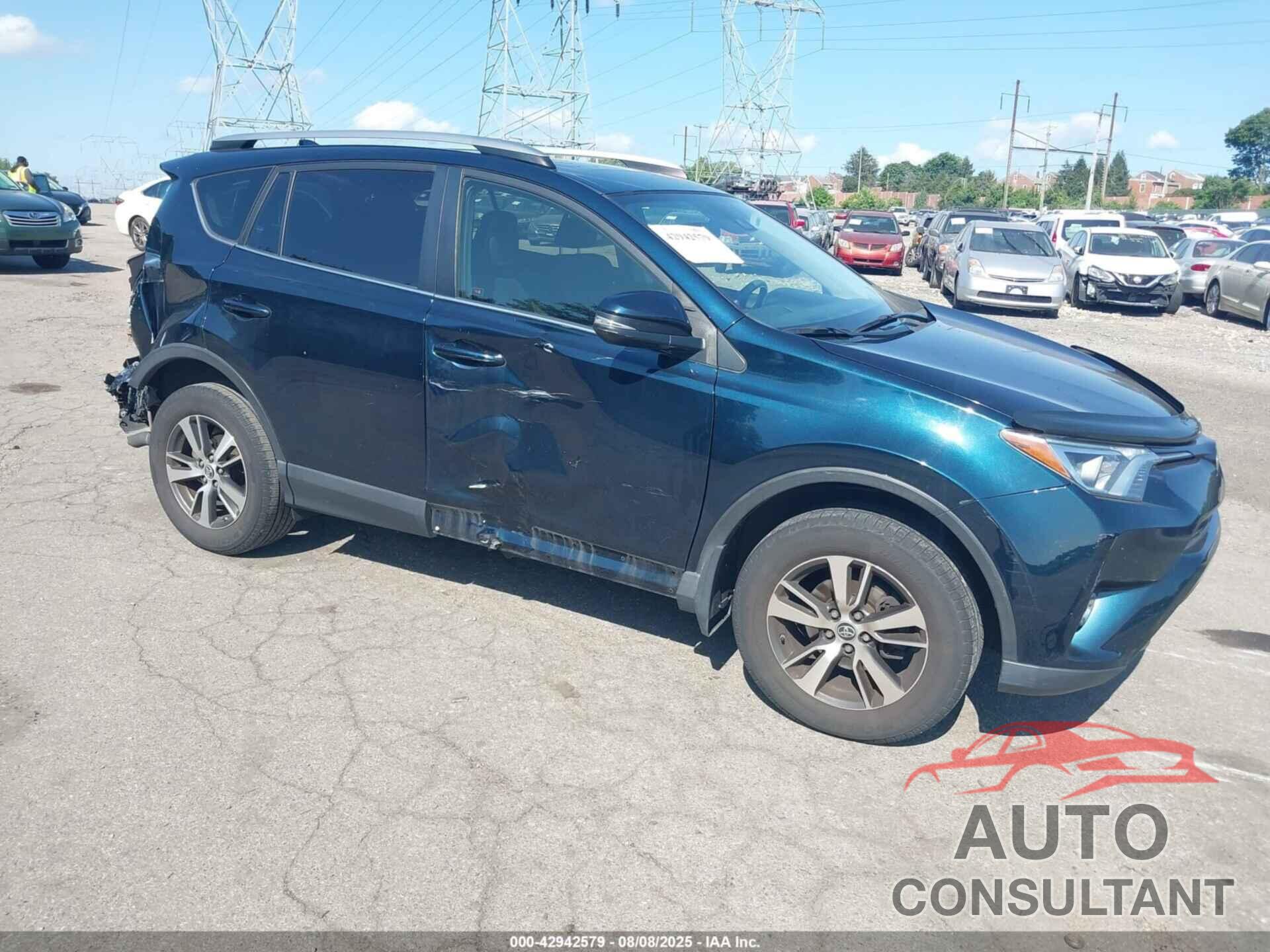 TOYOTA RAV4 2018 - JTMRFREV2JJ190832