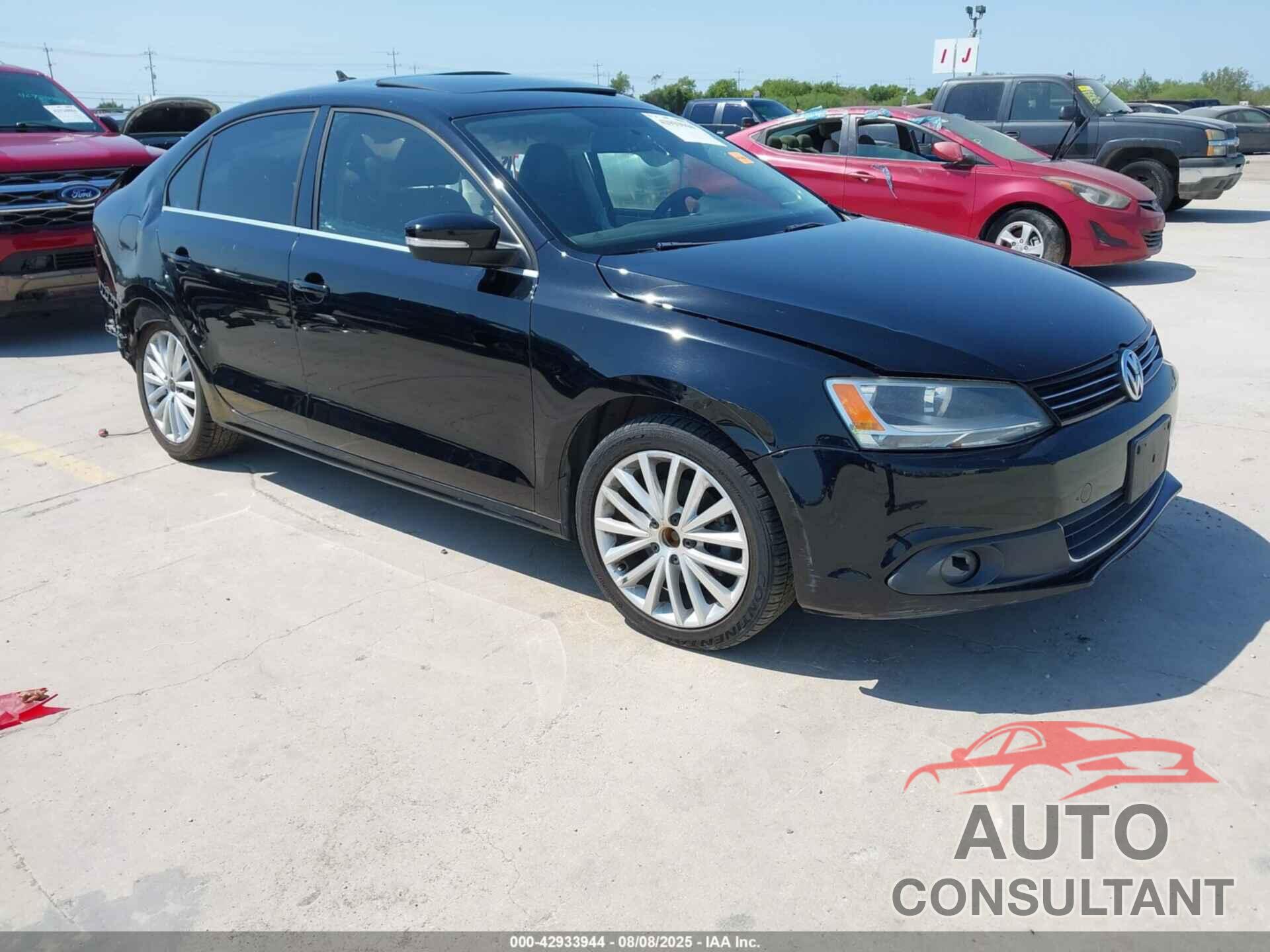 VOLKSWAGEN JETTA 2011 - 3VWLX7AJ8BM400457