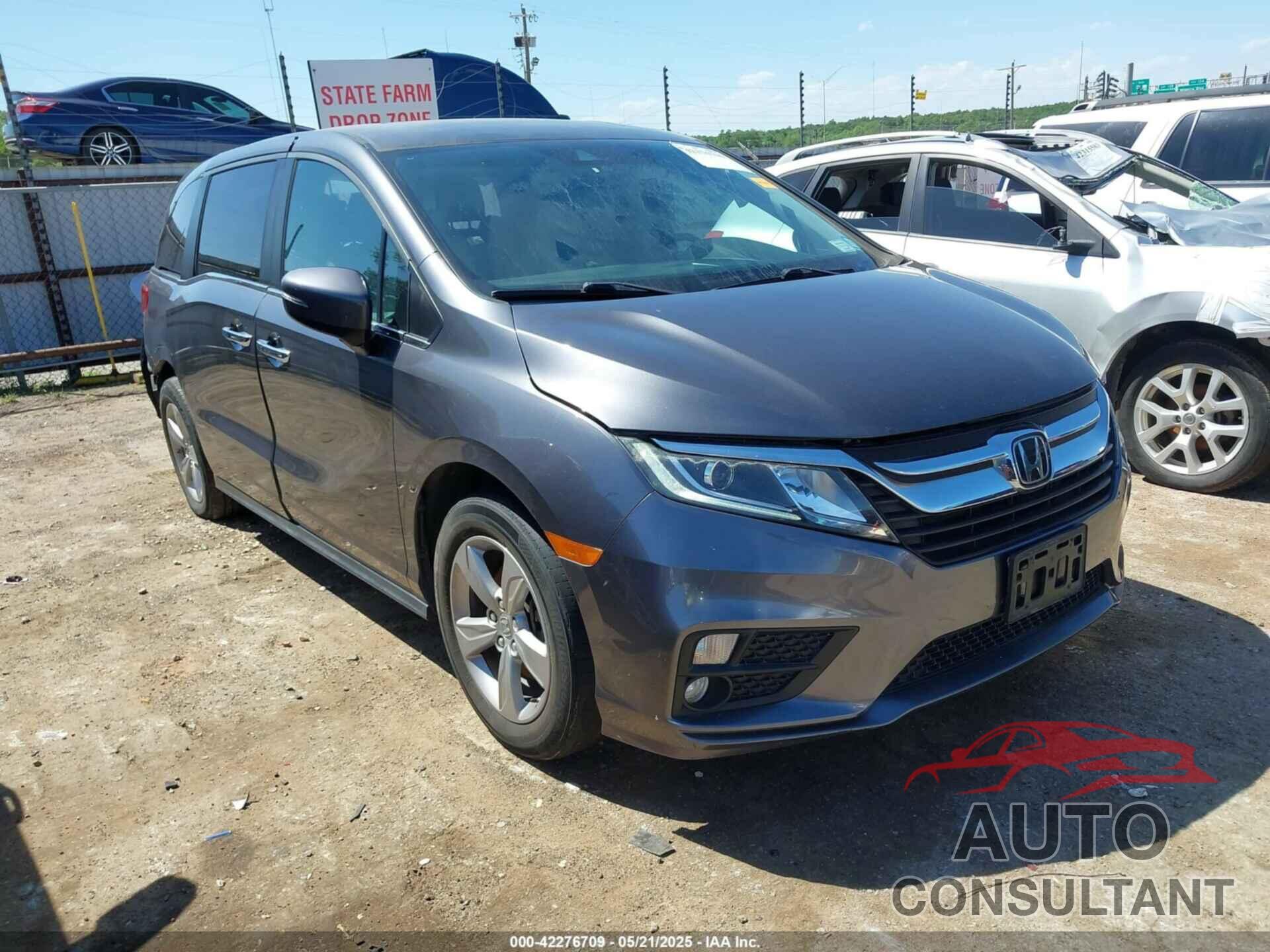 HONDA ODYSSEY 2018 - 5FNRL6H75JB042816