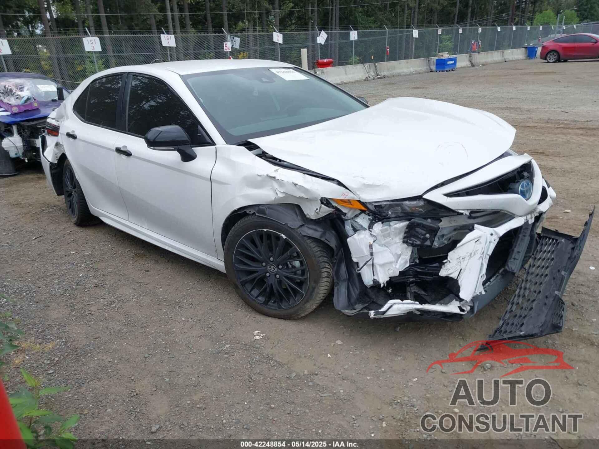 TOYOTA CAMRY 2022 - 4T1T31AK1NU045082