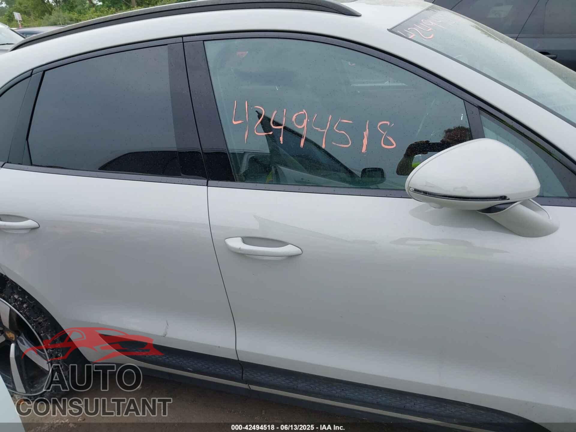 PORSCHE MACAN 2024 - WP1AA2A58RLB02017