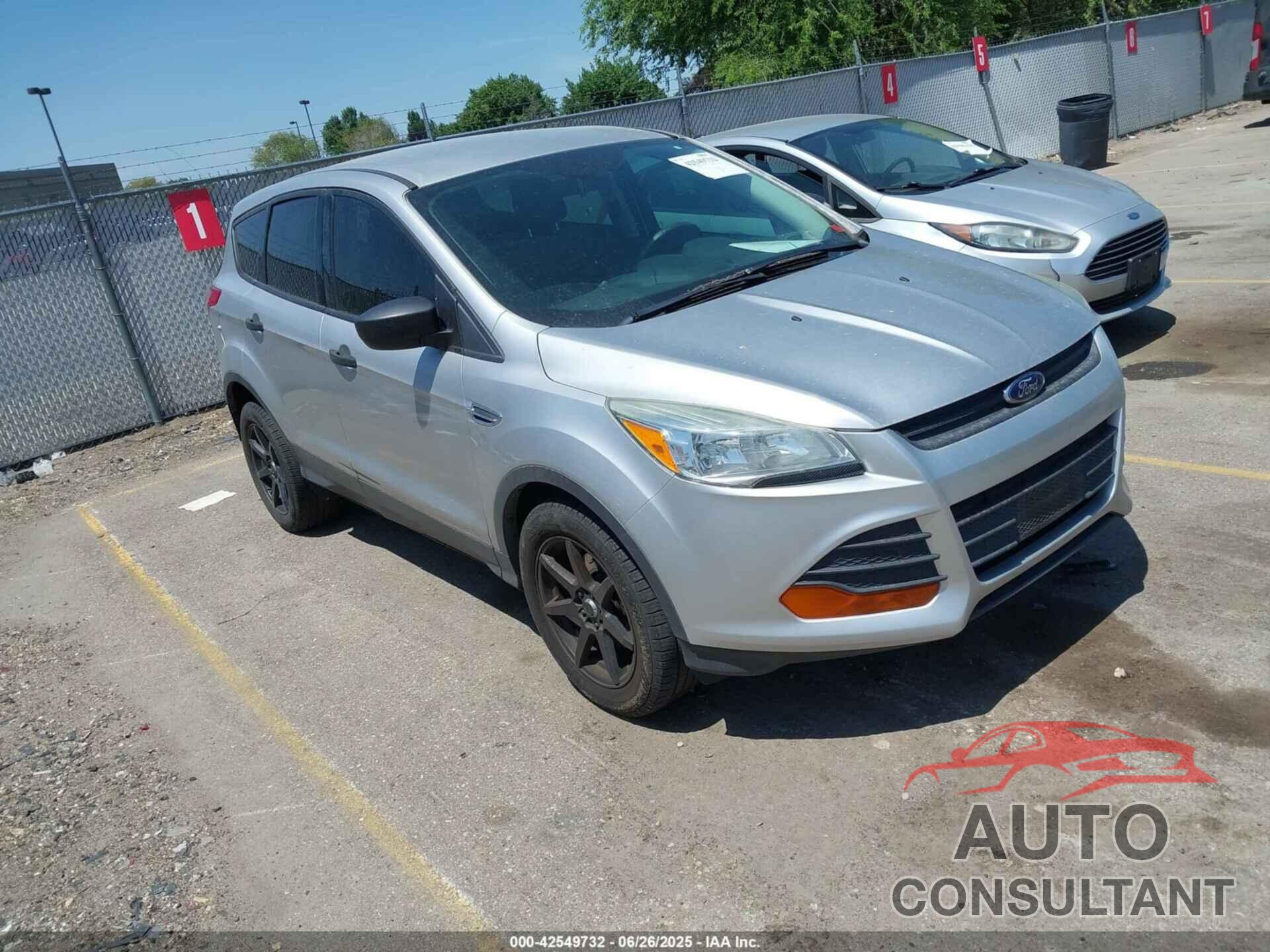 FORD ESCAPE 2015 - 1FMCU0F78FUA25327