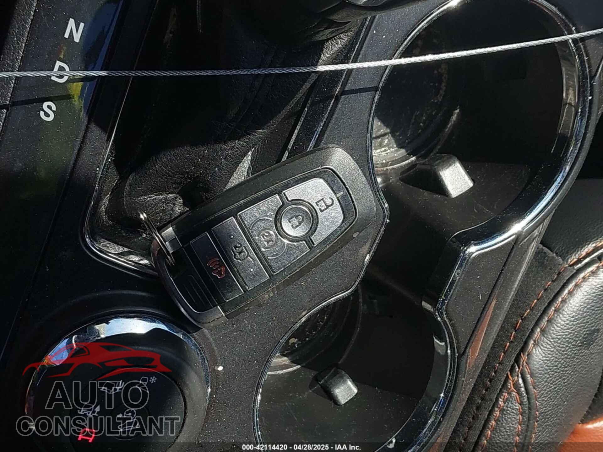 FORD EXPLORER 2019 - 1FM5K8D83KGA01986