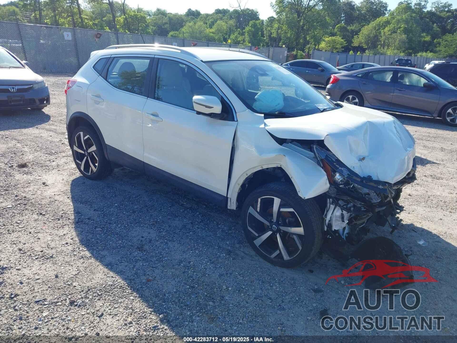 NISSAN ROGUE SPORT 2020 - JN1BJ1CWXLW644170