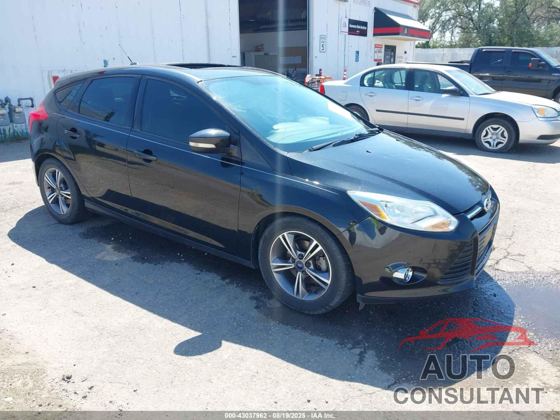 FORD FOCUS 2014 - 1FADP3K21EL437580