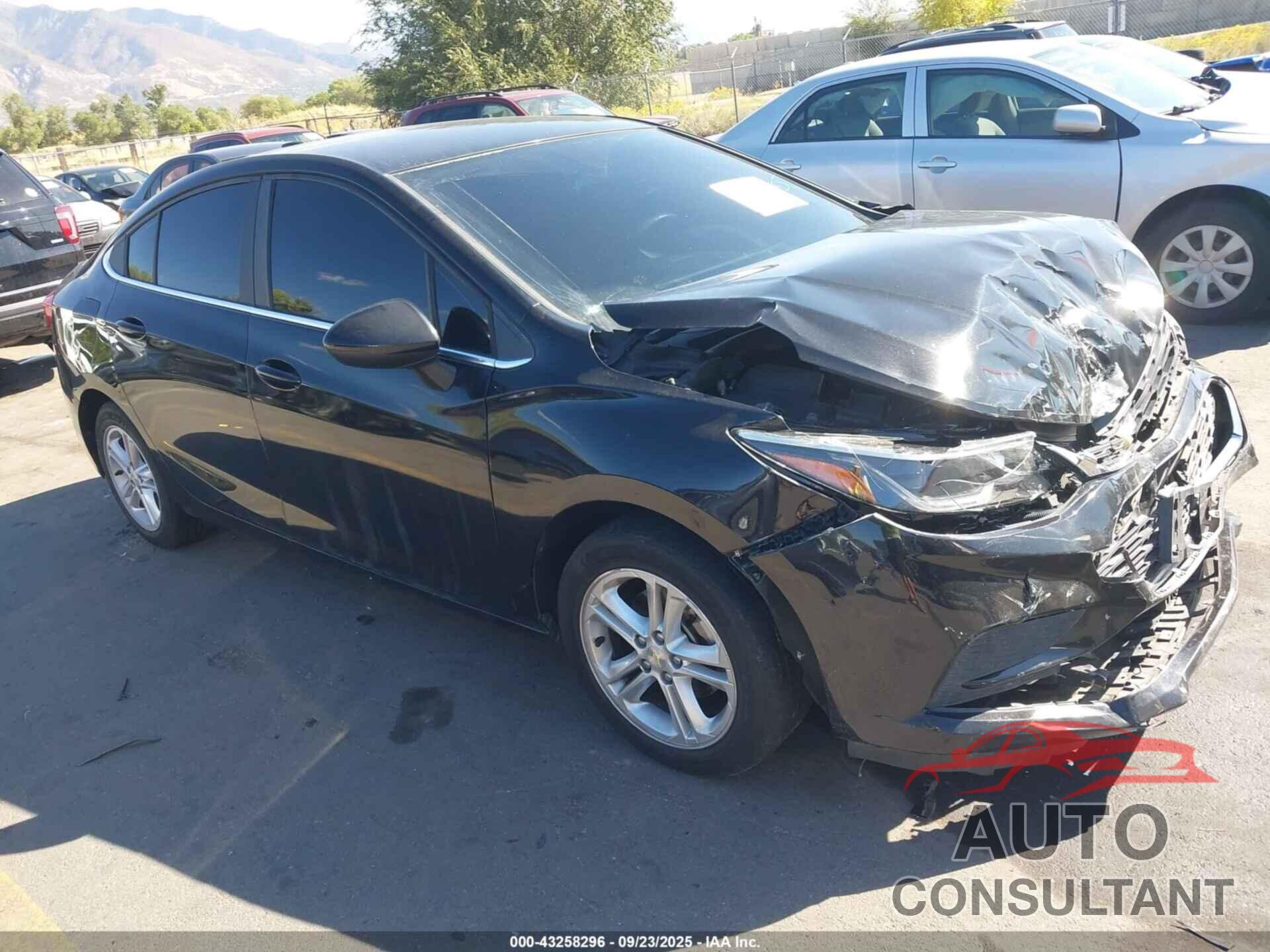 CHEVROLET CRUZE 2017 - 1G1BE5SM7H7236664
