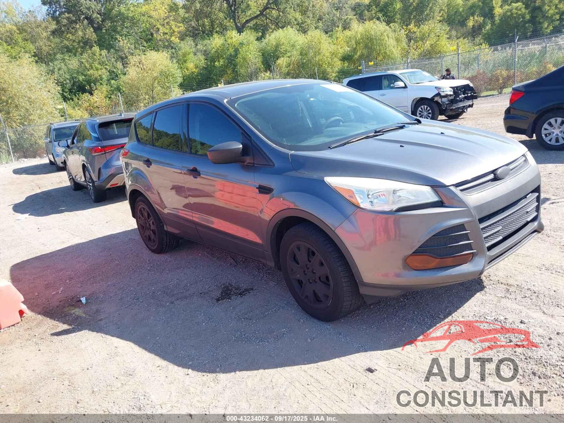 FORD ESCAPE 2013 - 1FMCU0F71DUB82002