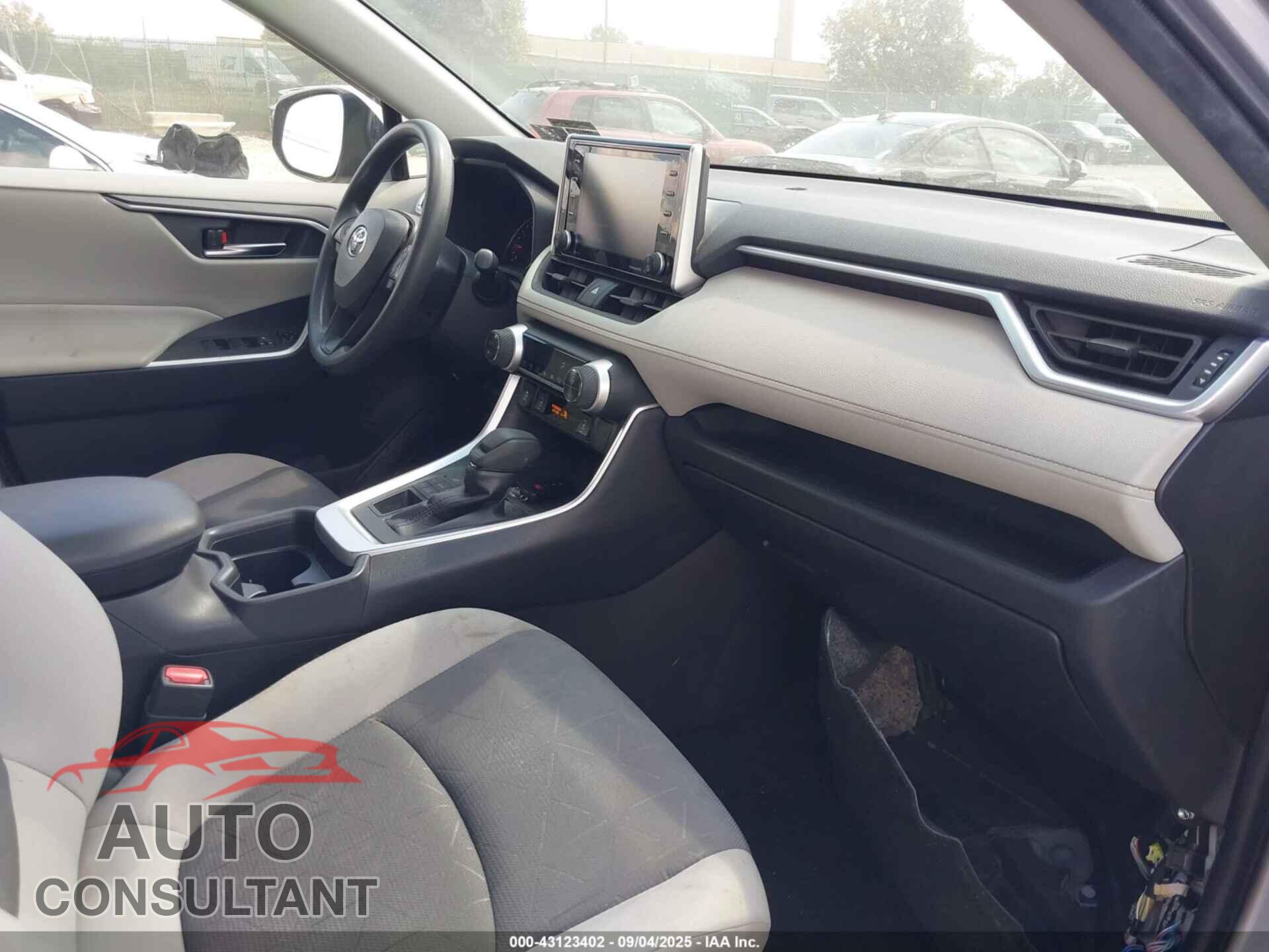 TOYOTA RAV4 2019 - JTMP1RFV1KD005111