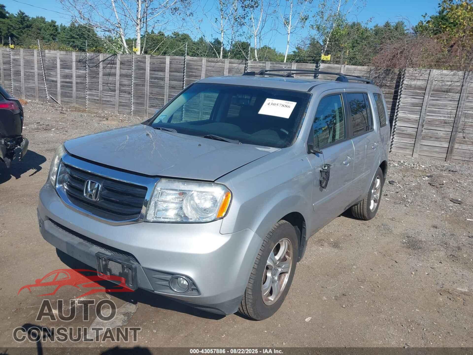 HONDA PILOT 2015 - 5FNYF4H52FB062647
