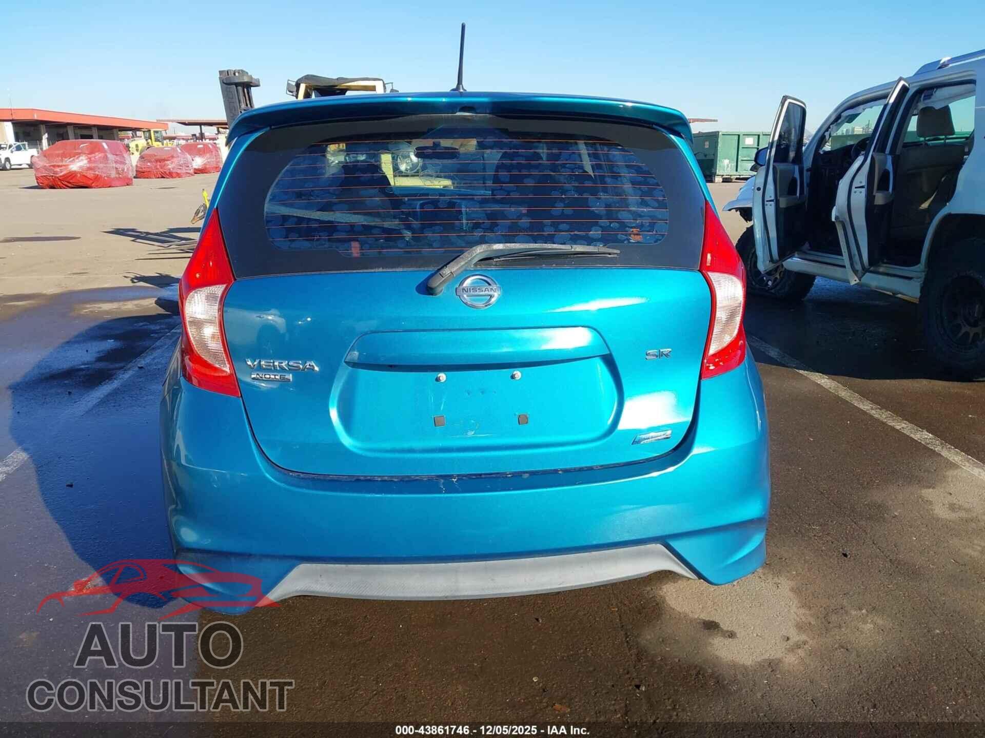 NISSAN VERSA NOTE 2015 - 3N1CE2CP6FL439687