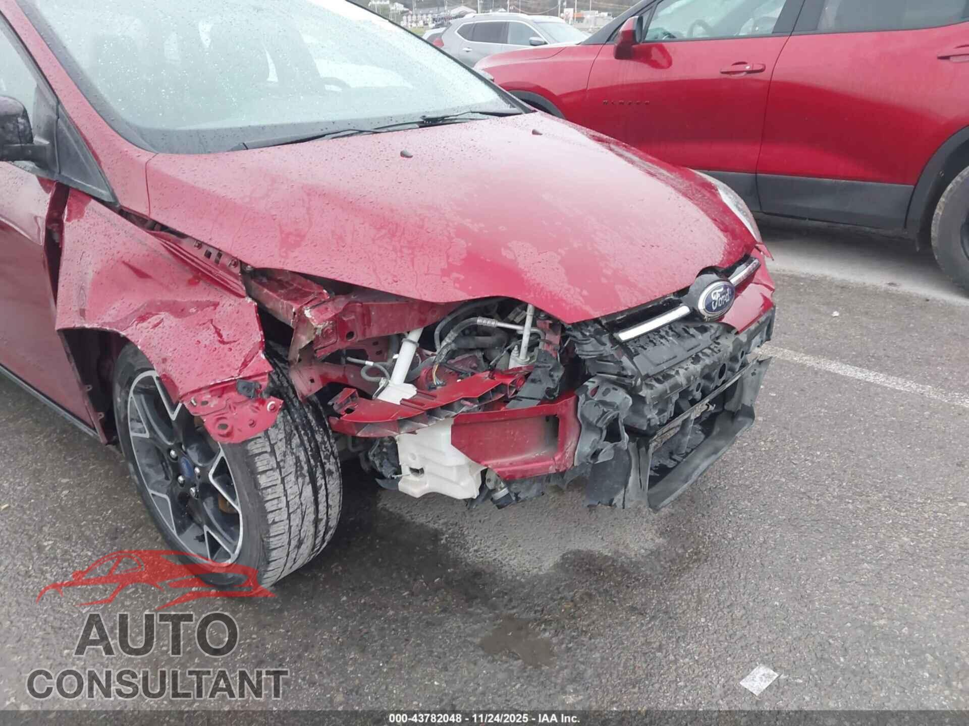 FORD FOCUS 2014 - 1FADP3F27EL142025