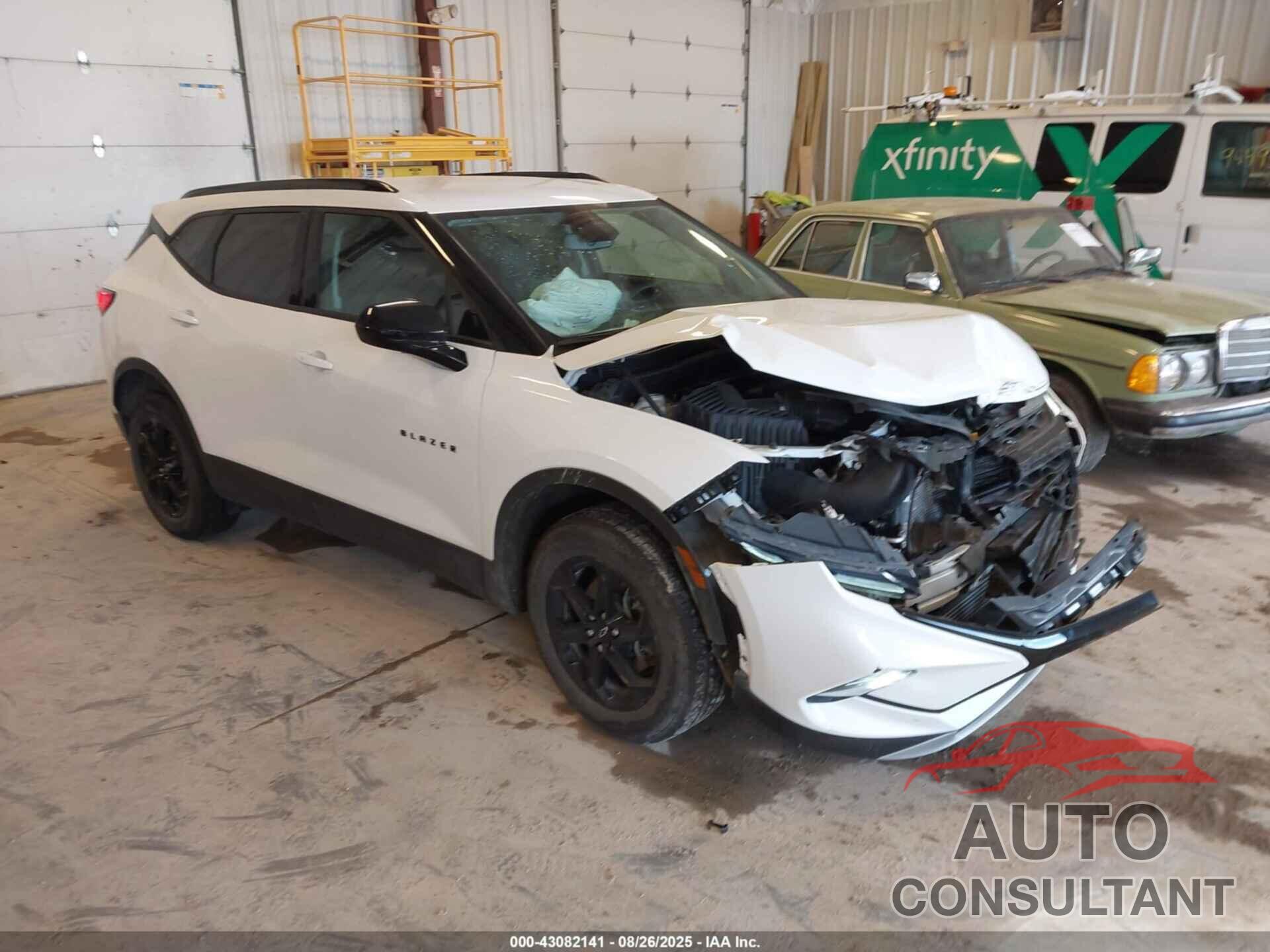 CHEVROLET BLAZER 2023 - 3GNKBHR41PS233693