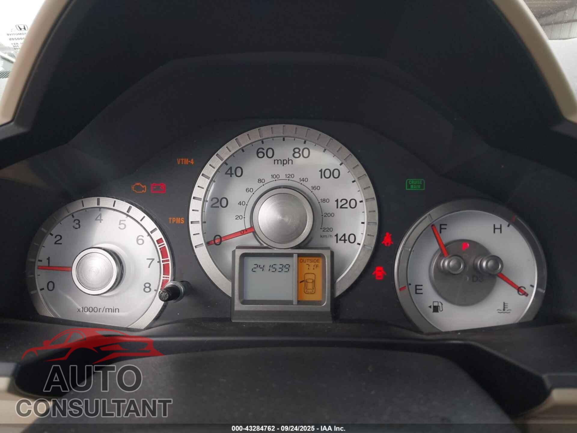 HONDA PILOT 2011 - 5FNYF4H52BB026371