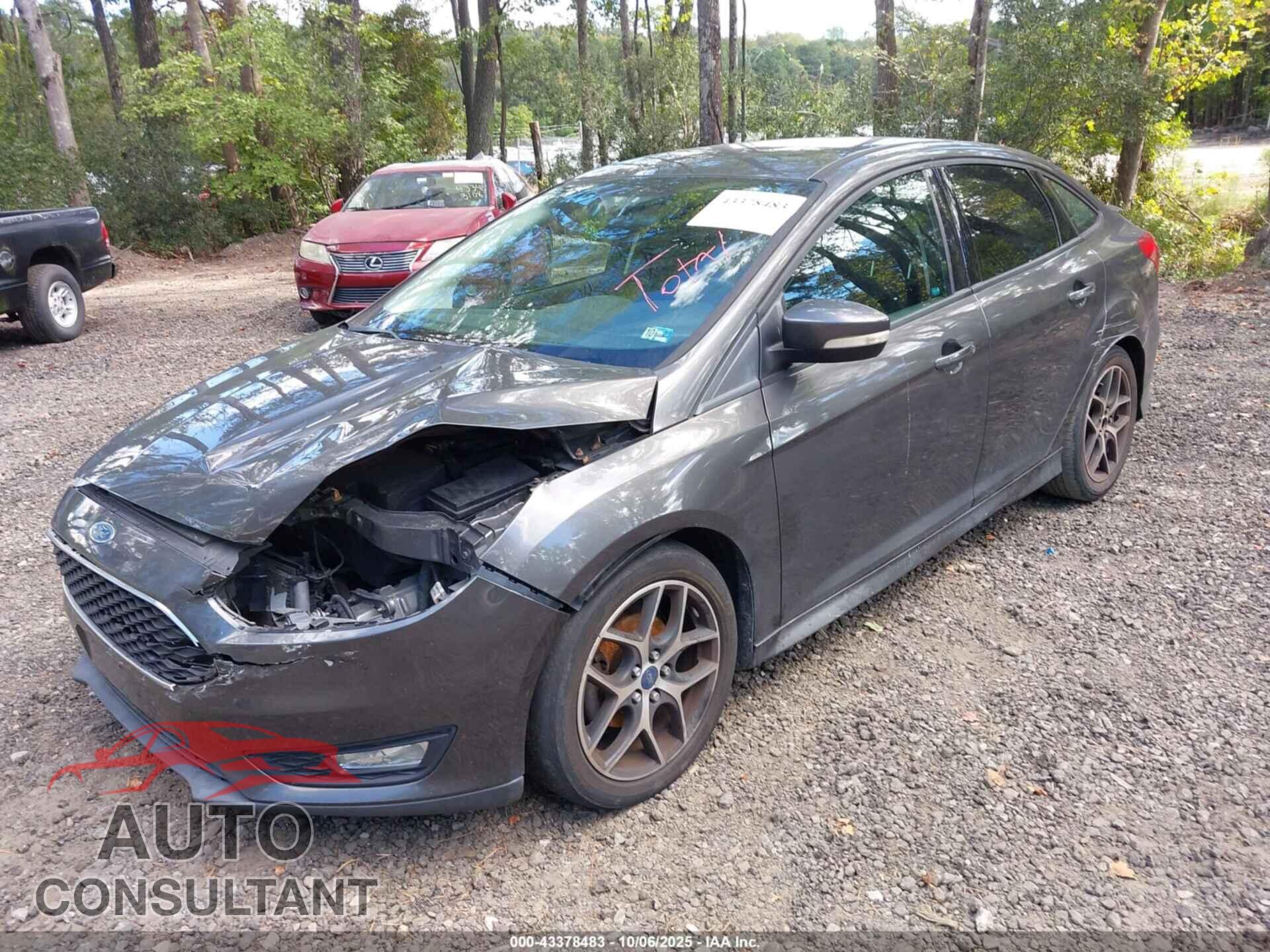 FORD FOCUS 2015 - 1FADP3F28FL377860