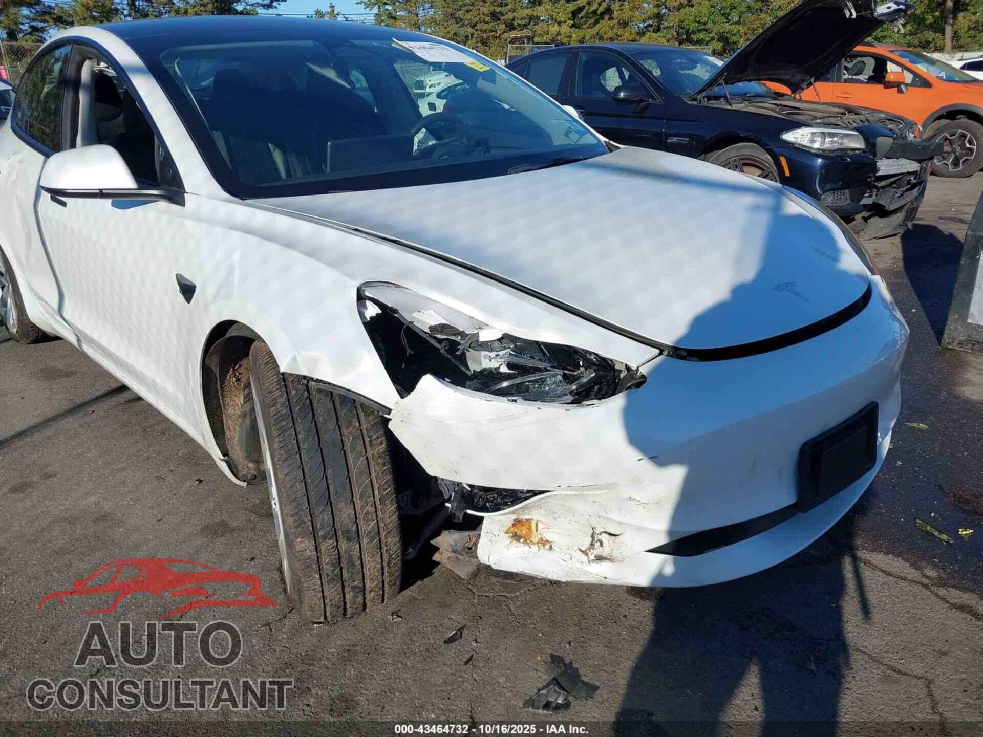 TESLA MODEL 3 2023 - 5YJ3E1EA7PF430111