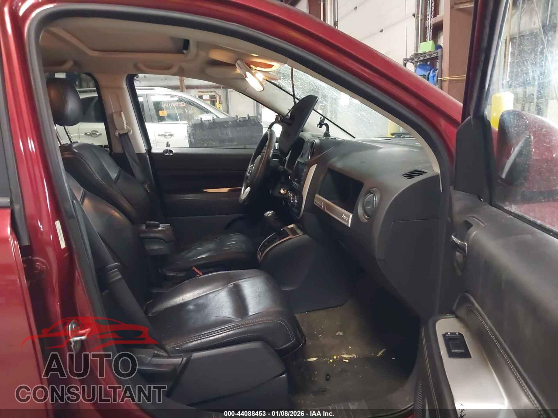 JEEP COMPASS 2016 - 1C4NJCEA2GD815244