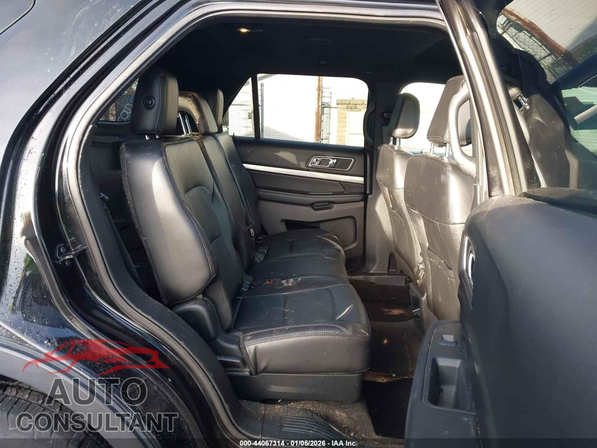 FORD EXPLORER 2018 - 1FM5K8D80JGB41993