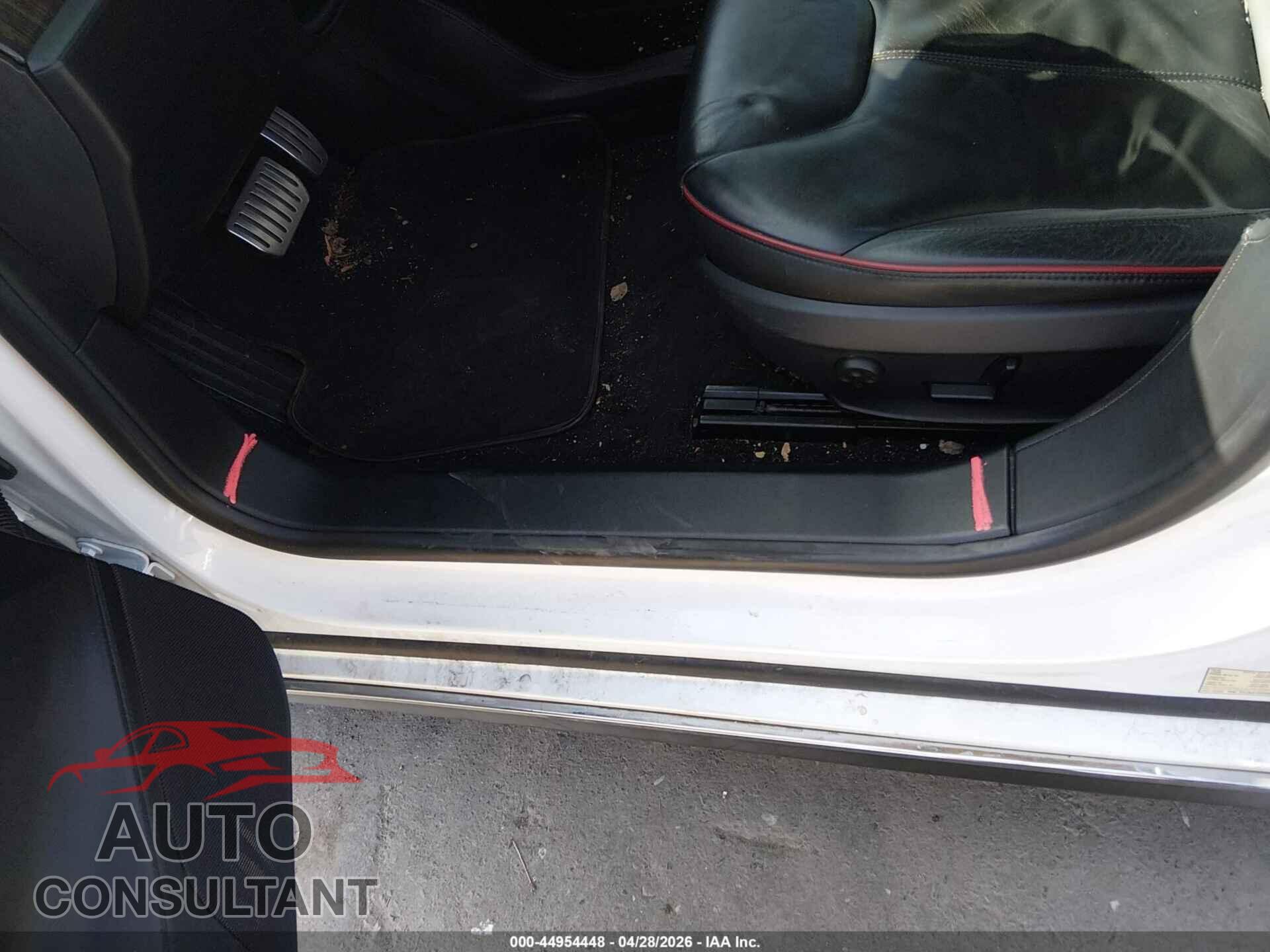 TESLA MODEL S 2013 - 5YJSA1DP0DFP14124