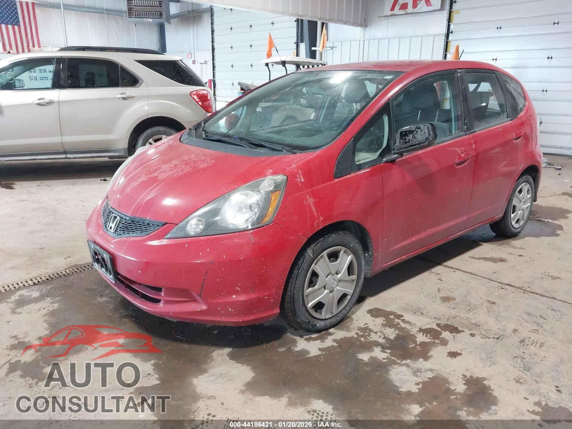 HONDA FIT 2013 - JHMGE8H32DC080644