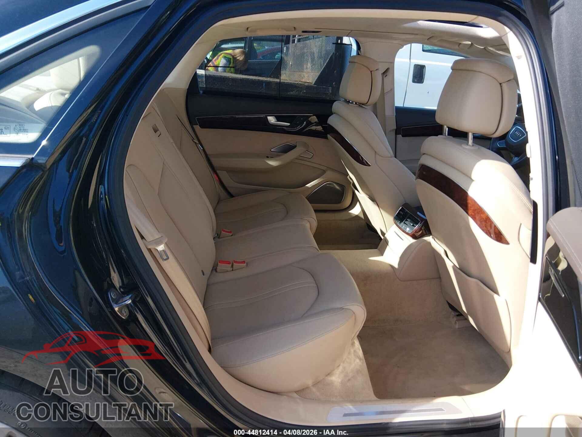 AUDI A8 L 2013 - WAUR2AFD5DN020770