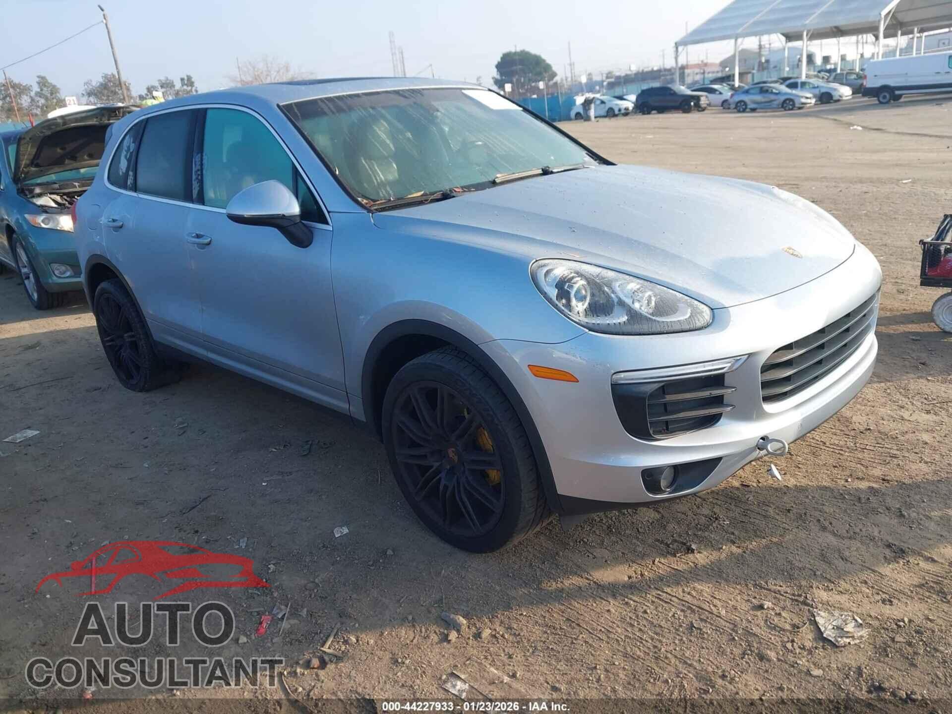 PORSCHE CAYENNE 2016 - WP1AA2A2XGLA04898